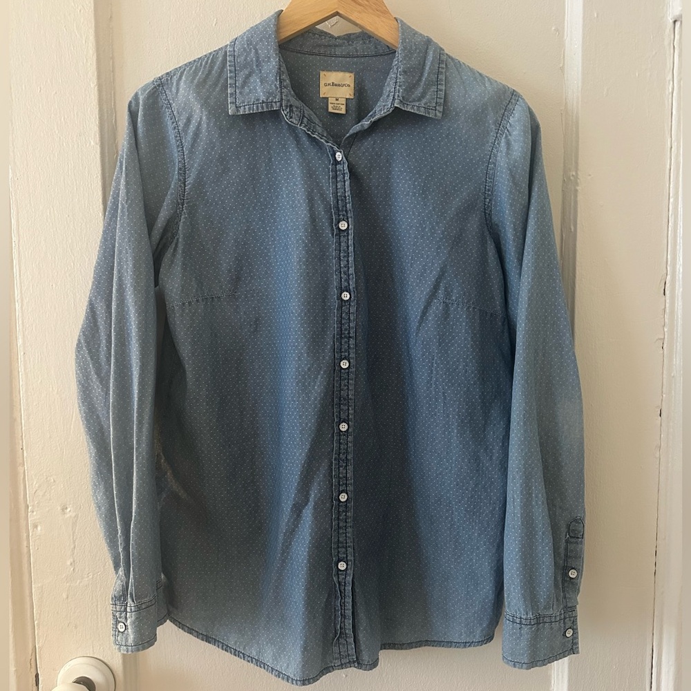 GH Bass women’s chambray button down shirt